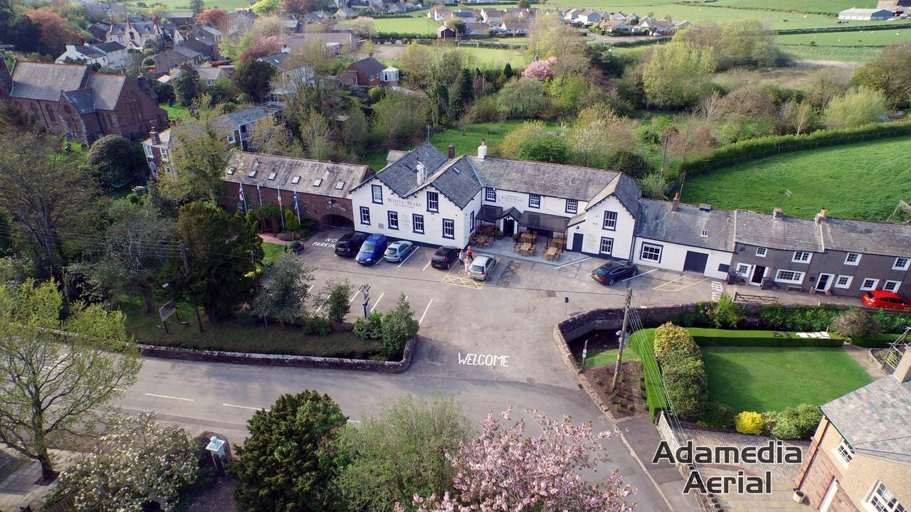 The White Mare Hotel Beckermet Buitenkant foto